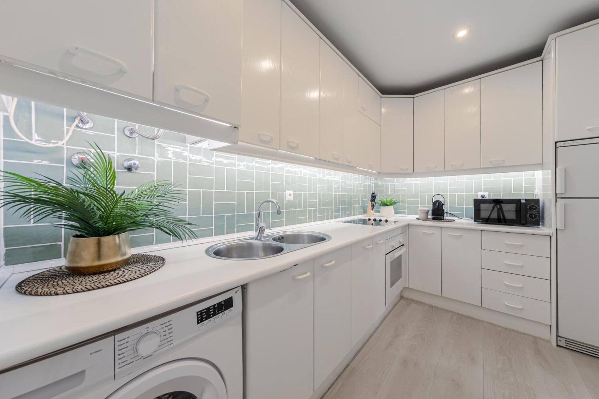 Isg Apartments Becquer Free Parking Inside The Building 세비야 외부 사진